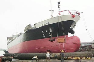 船舶專用上排下水橡膠氣囊,安全可靠、節(jié)約成本、操作簡單